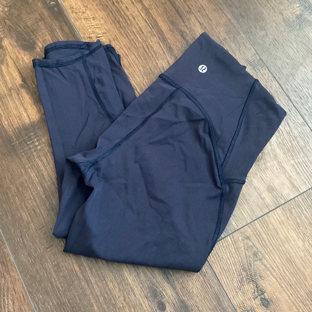 NWOT Lululemon crops